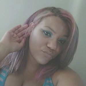 Meet your Posher, Cortney